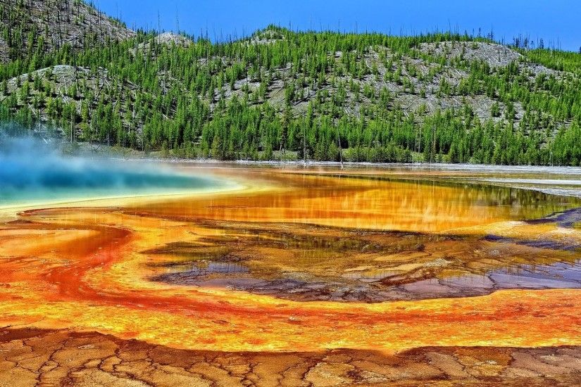 Grand Prismatic Spring - Yellowstone National Park wallpaper