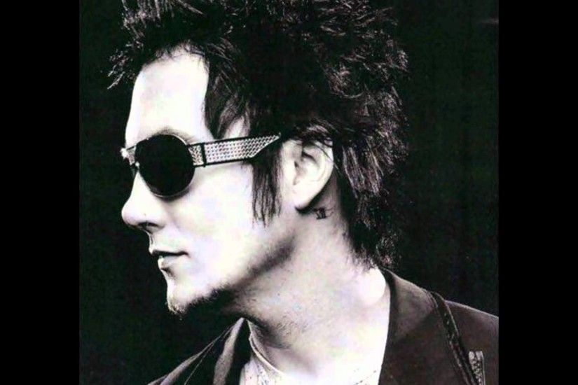 Synyster Gates is very sexy!!!
