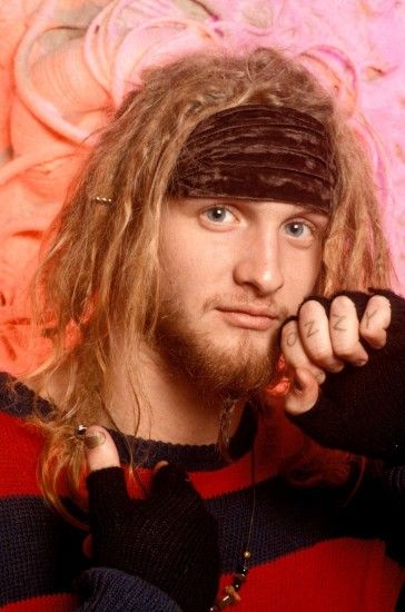 HD Quality Wallpaper | Collection: Music, 1354x2048 Layne Staley