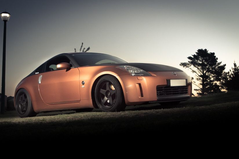 350z wallpapers and stock photos