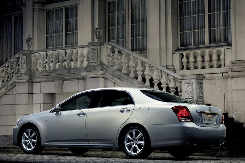 Wallpapers of Toyota Crown Majesta (S200) 2009