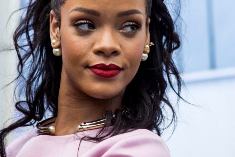 Rihanna Wallpapers, Pictures, Images ...