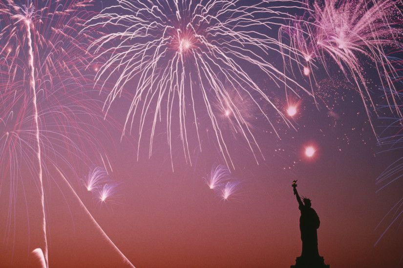 Click for larger Patriotic Desktop Wallpaper Background Statue of Liberty  Fireworks