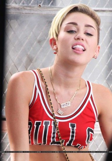 Photo Collection Miley Cyrus Pink Wallpaper