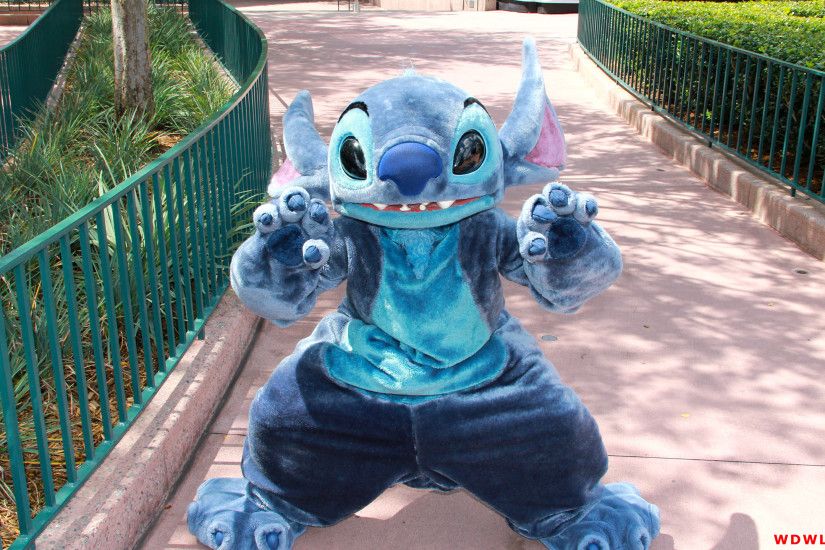 Stitch: Stitch has a glitch at Disneys Hollywood Studios!