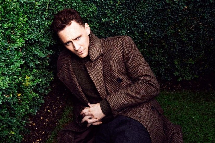Download now full hd wallpaper tom hiddleston coat stylish ...