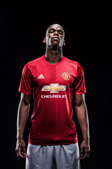 Gallery: Paul Pogba in Manchester United kit - Official Manchester United  Website