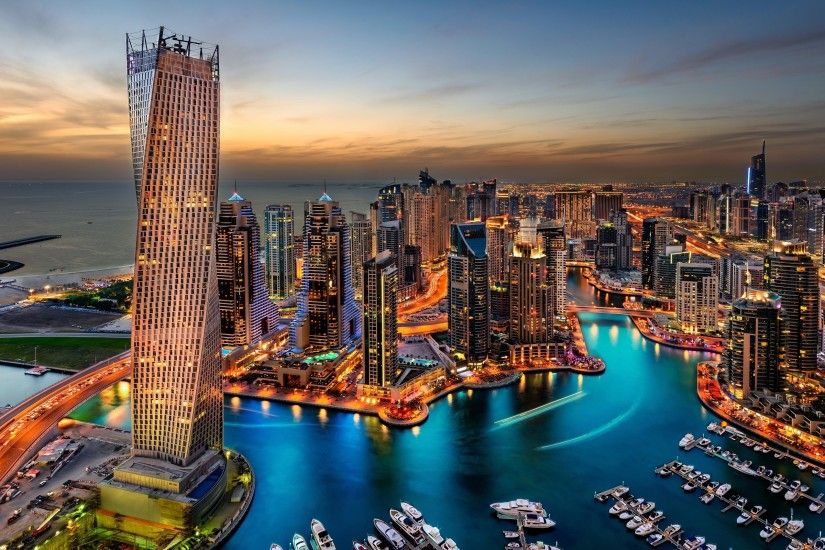 Download the Dubai Marina Panorama Wallpaper