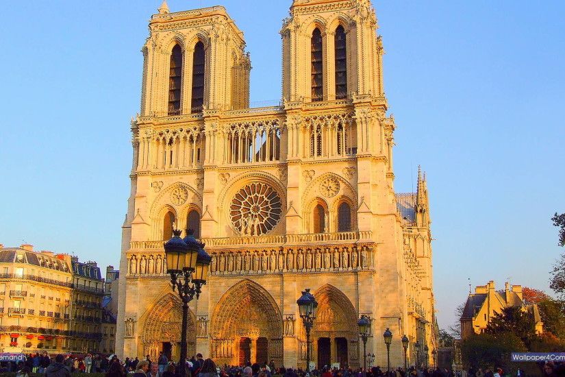 Wallpaper for Computer - The Cathedral Notre-Dame and the Parvis - 1920 x  1080 pixels