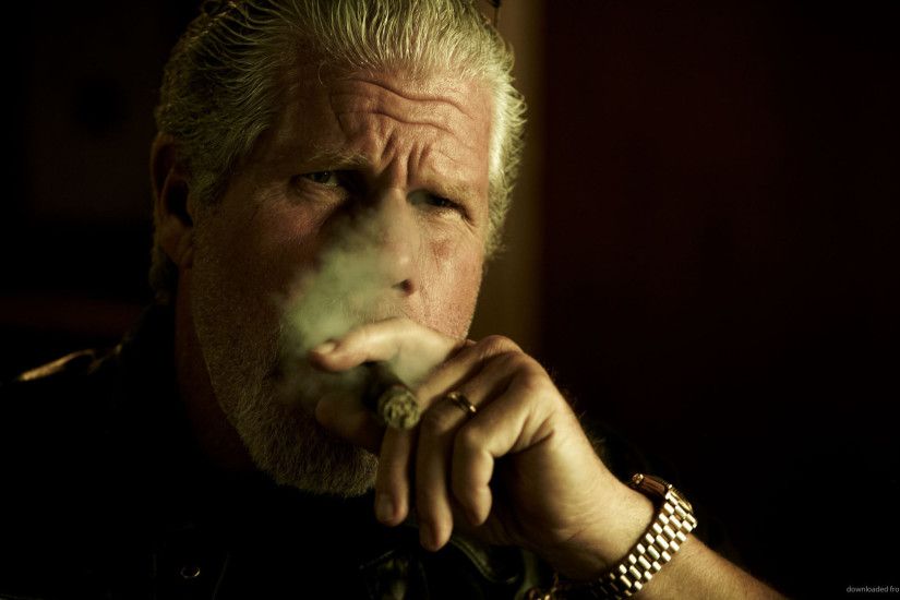 Sons Of Anarchy Clay Smoking for 1920x1080