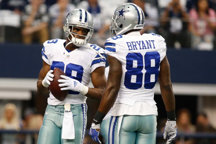 Cowboys Headlines - What Ezekiel Elliott Means to Dez Bryant, Cowboys  Passing Game