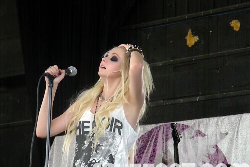 The Pretty Reckless Wreck Pittsburgh Warped 2010 ...