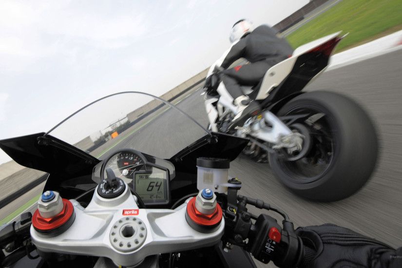 Aprilia RSV4-R, sportbike, motorcycle, Moto, Aprilia, Italy, pilots, track,  speed race devices, display