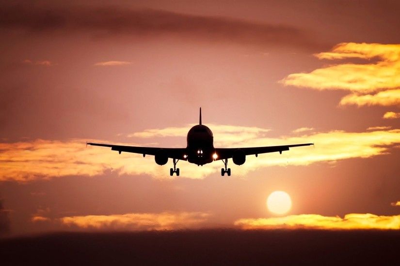 Passenger Plane Beautiful Sunset Wallpaper