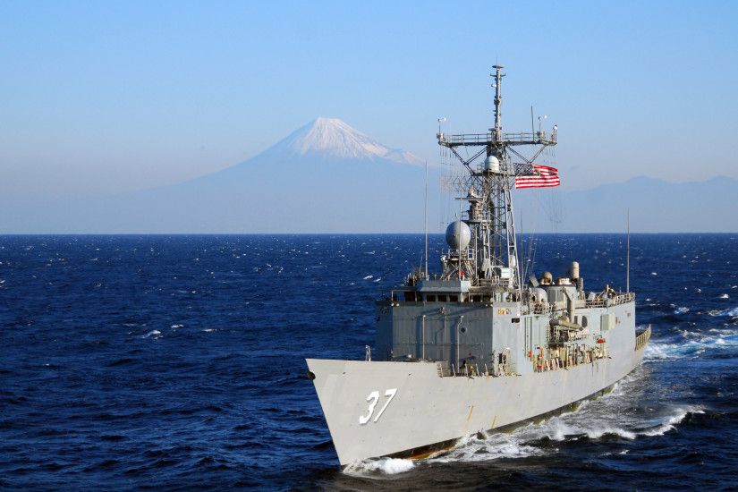 File:US Navy 091121-N-6720T-197 USS Crommelin (FFG 37