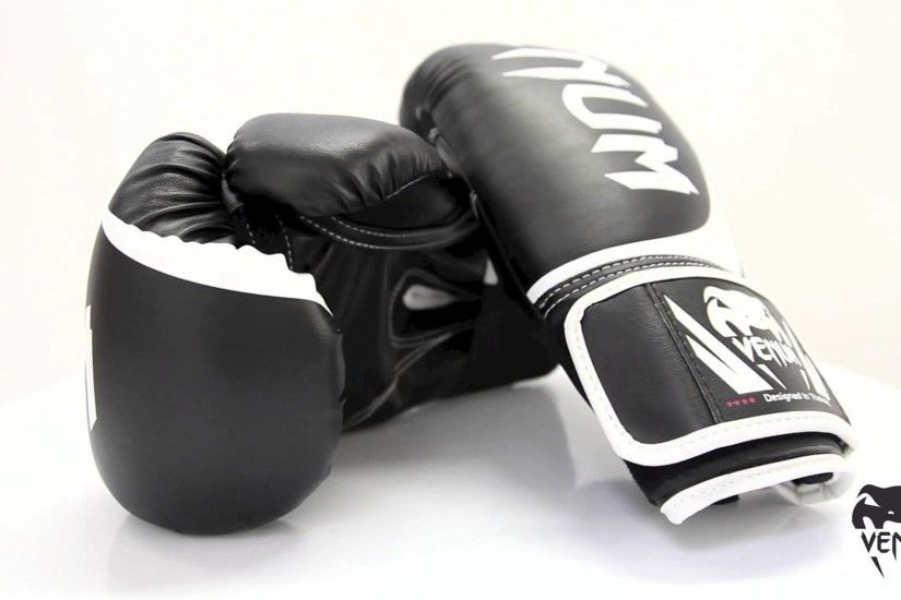 VENUM Challenger 2.0 Boxing Gloves