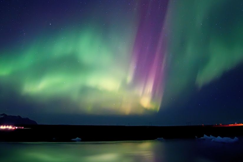 Aurora over Iceland ...