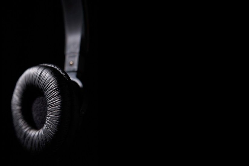 headphones, black, artistic, techno, DJ, black background .