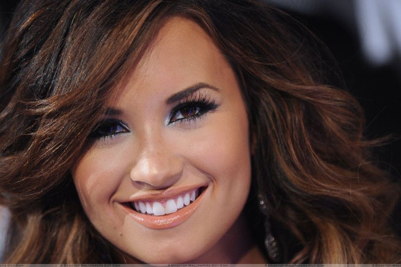 You are viewing wallpaper titled "Demi Lovato Cute Smiling Face ...