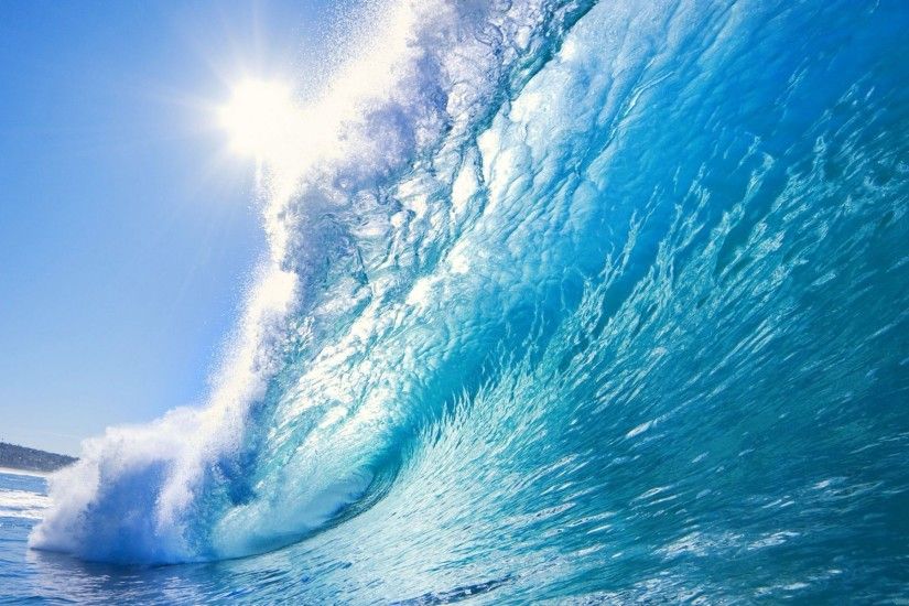 Beautiful Ocean Waves Wallpaper