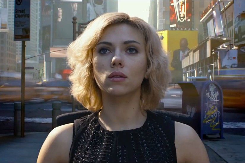 Scarlett Johansson in "Lucy" rocking a wavy bob haircut.