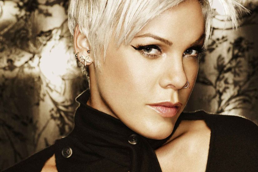 Pink Singer Alecia Moore Hot | Hollywood Actress Alecia Moore Hot Photos |  my timtlint to share | Pinterest | Singer pink, Female singers and Alecia  moore