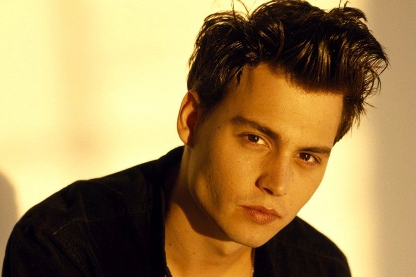 Preview wallpaper johnny depp, view, young, shirt 3840x2160