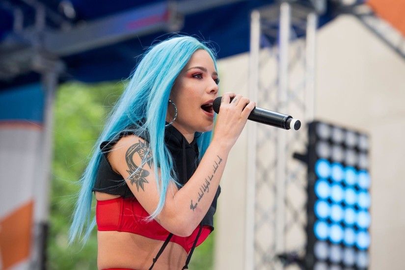 Halsey performs 'Colors' live on the Citi Concert stage on TODAY .