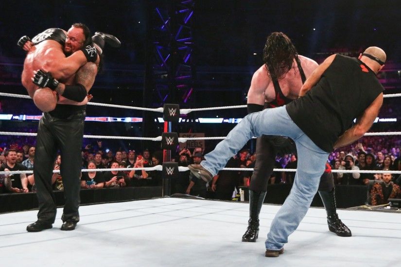 The Undertaker and Kane demolish Triple H and Shawn Michaels after WWE  Super Show-Down main event