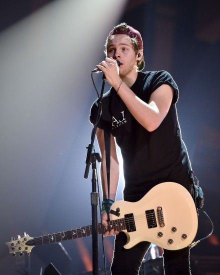 Luke Hemmings, 5 Seconds Of Summer Wallpapers HD / Desktop and Mobile  Backgrounds