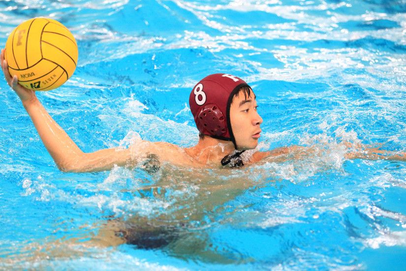 Water Polo Earns Another Split of Conference Matches on Sunday