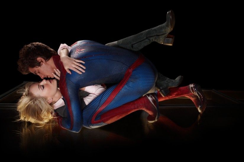 Amazing Spider Man Love Kiss