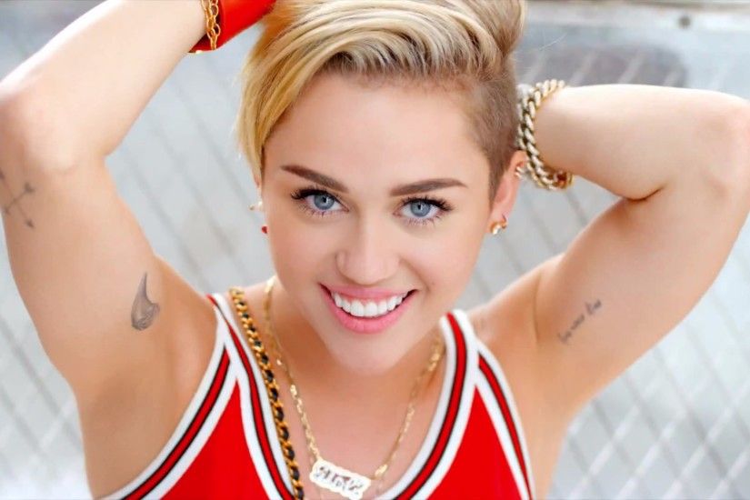 Free Miley Cyrus 4K Wallpaper