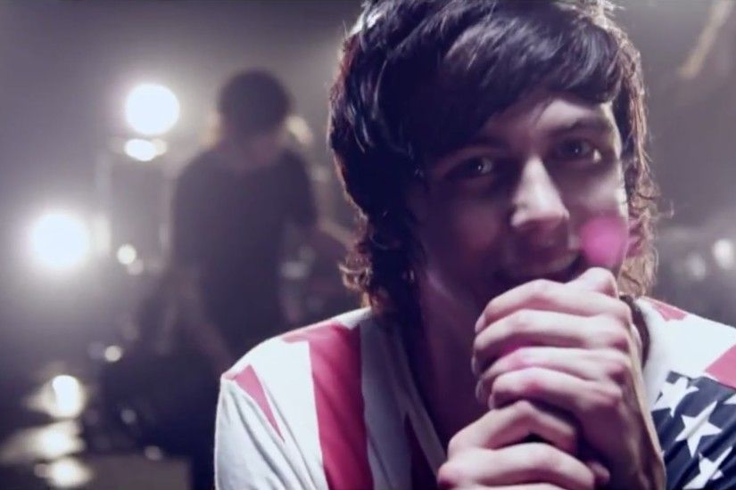 Sleeping With Sirens - If You Can't Hang (Official Music Video) - YouTube