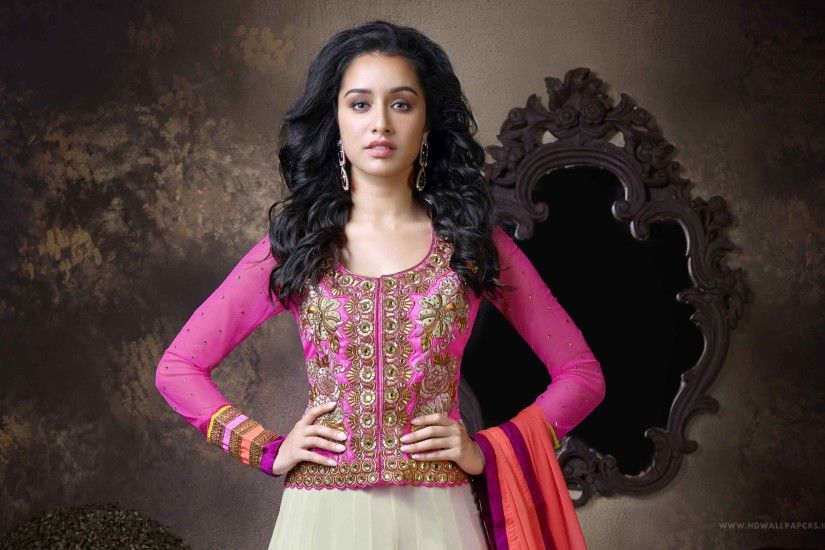 Shraddha Kapoor Bollywood Actress in lehenga choli