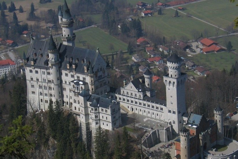 neuschwanstein castle image to download (Hutton Butler 2560x1600)