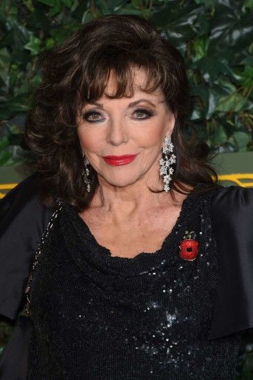 Joan Collins: Evening Standard Theatre Awards 2016 -01 - Full Size
