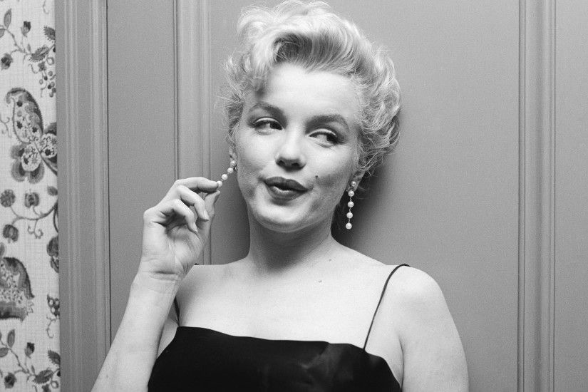 Simple Marilyn Monroe Desktop Background. Download 1920x1200 ...