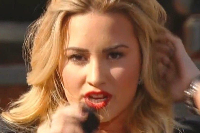 Demi Lovato Heart Attack Live Performance HD 1080p American Idol 2014 One  Direction Take Me Home - YouTube