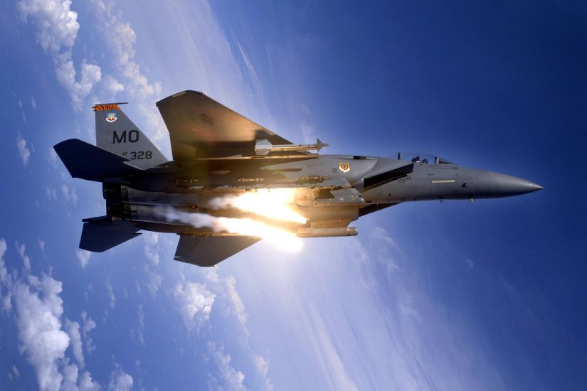 F 15E Strike Eagle Pops Flares
