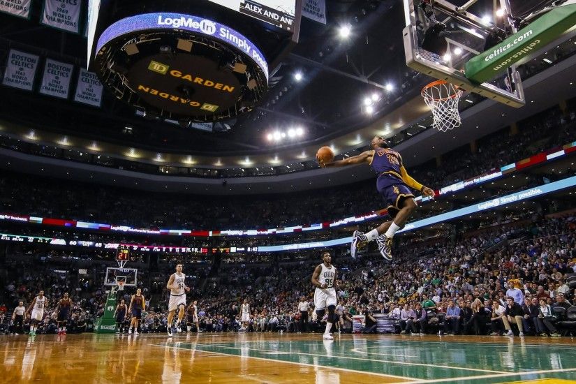 I know some of you were wanting a wallpaper-sized version of this LeBron  dunk ...