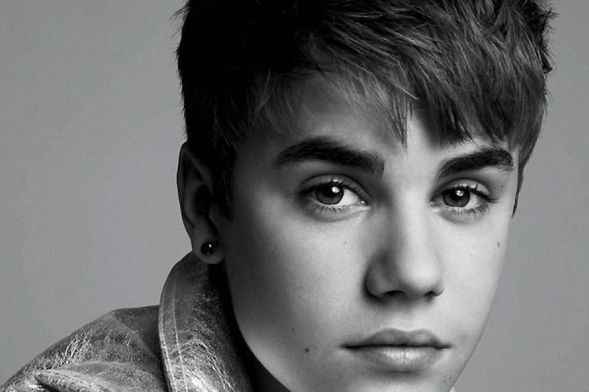 Preview wallpaper justin bieber, face, eyes, singer, black and white  1920x1080