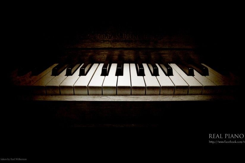 Popular Piano Wallpaper – download for free
