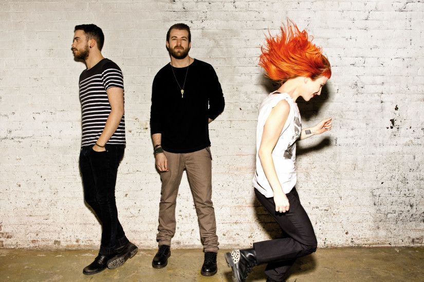 Hayley Williams Updates Fans on Upcoming Paramore Album