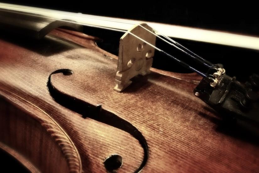 <b>Old violin</b> by Lieh on DeviantArt