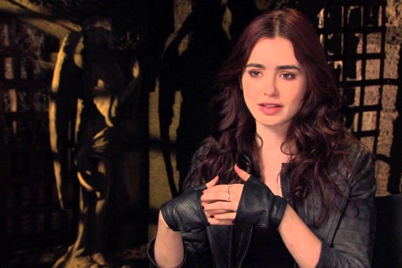 THE MORTAL INSTRUMENTS: CITY OF BONES - Soundbites [Lily Collins 'Clary  Fray '] HD - YouTube