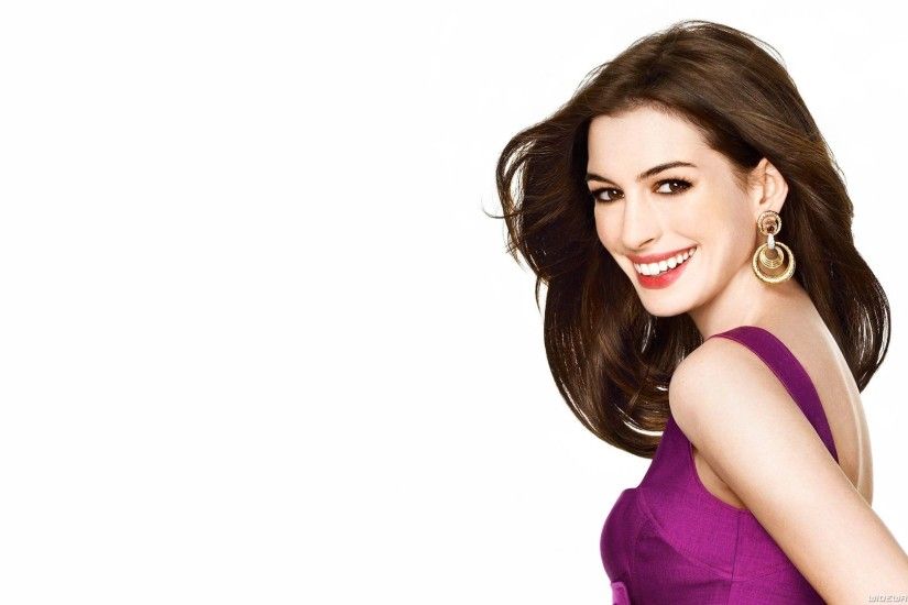 Anne Hathaway free wallpapers