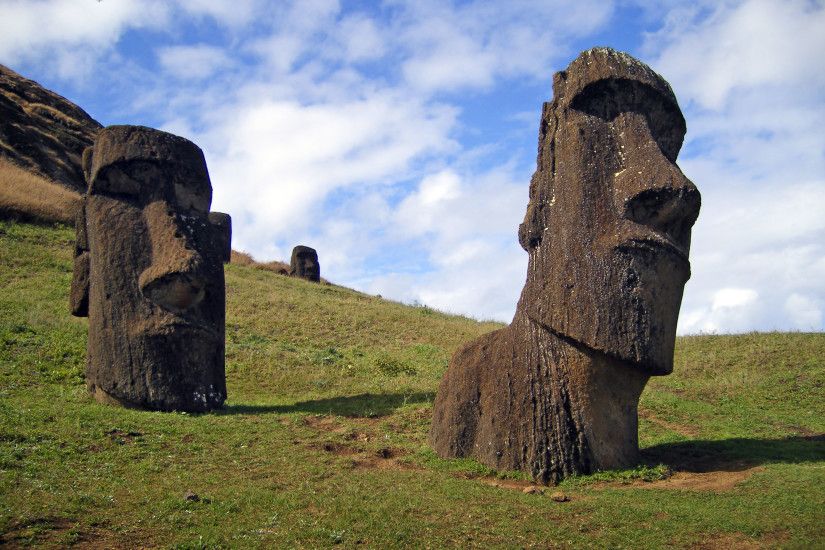 (Top on A.L. Galleries) 07 May Easter Island