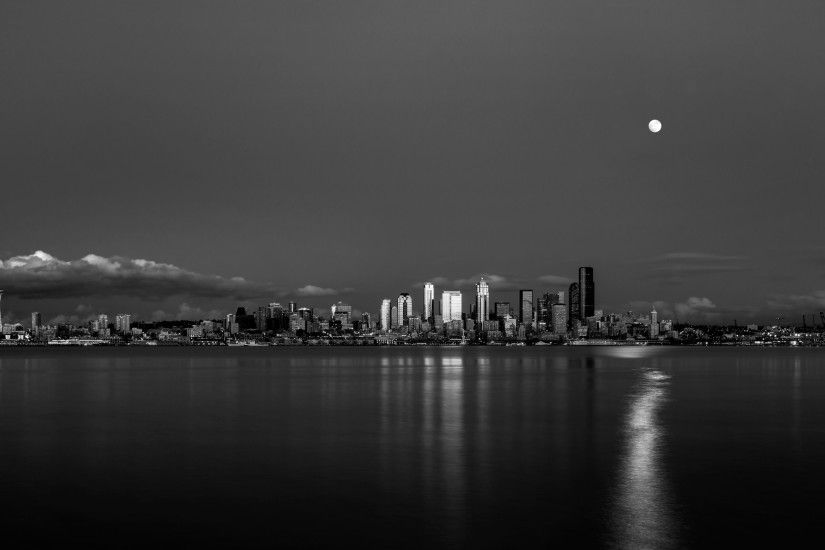 2560 x Seattle skyline.