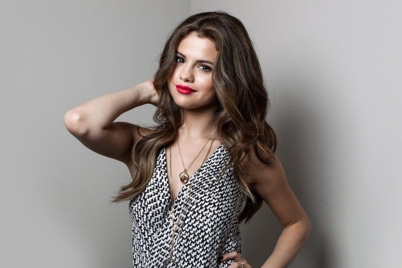 Desktop wallpapers of Selena Gomez